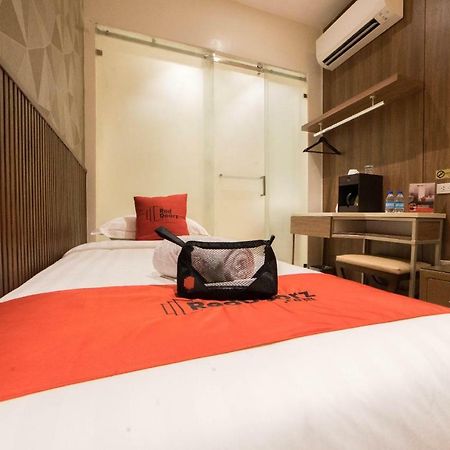 Reddoorz Premium @ South Triangle Quezon City Zewnętrze zdjęcie