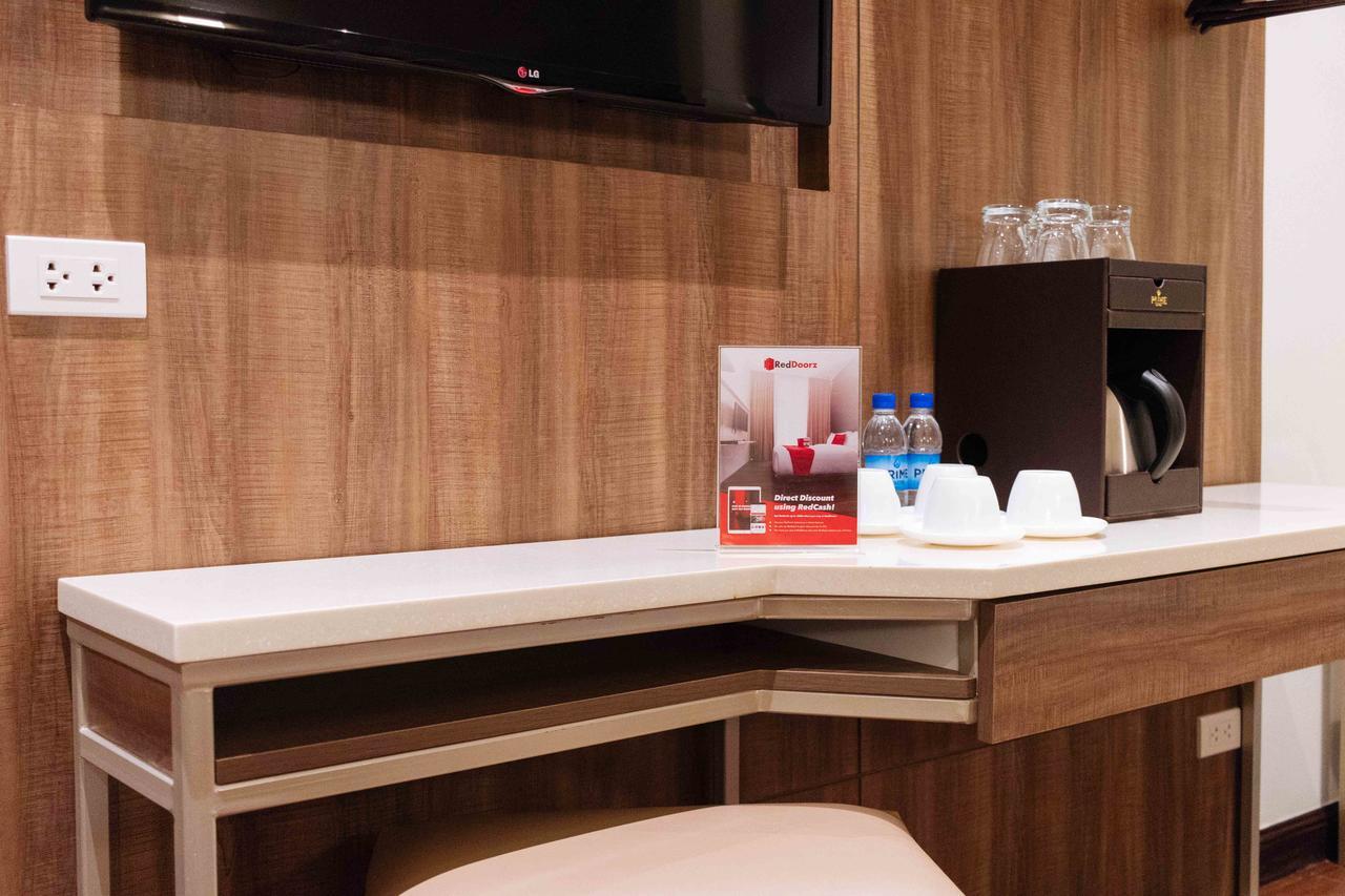 Reddoorz Premium @ South Triangle Quezon City Zewnętrze zdjęcie