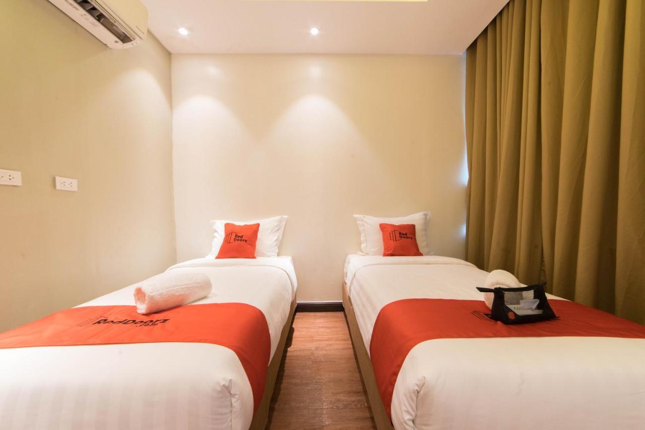 Reddoorz Premium @ South Triangle Quezon City Zewnętrze zdjęcie