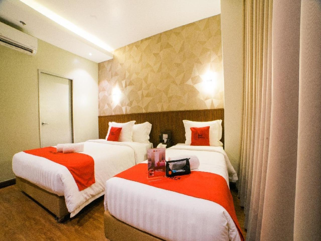 Reddoorz Premium @ South Triangle Quezon City Zewnętrze zdjęcie