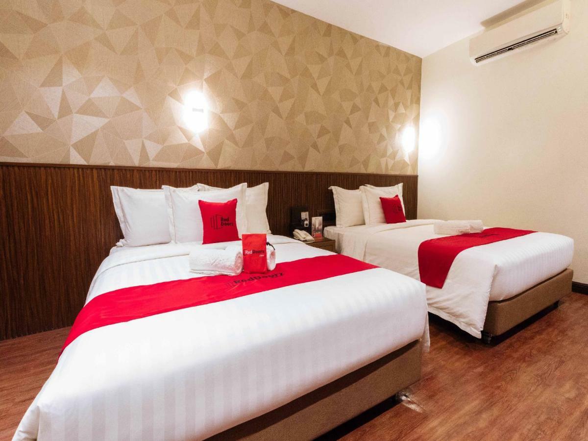 Reddoorz Premium @ South Triangle Quezon City Zewnętrze zdjęcie