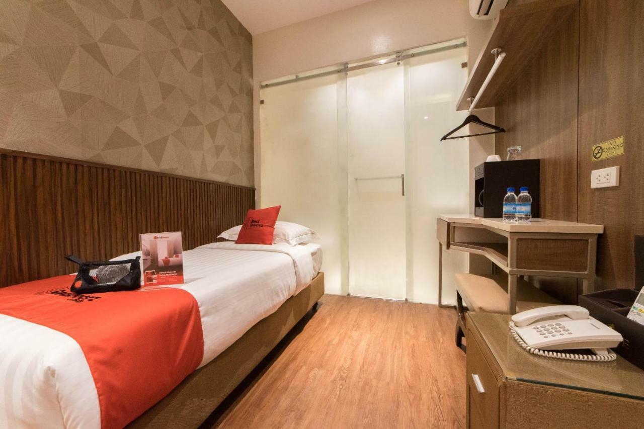 Reddoorz Premium @ South Triangle Quezon City Zewnętrze zdjęcie