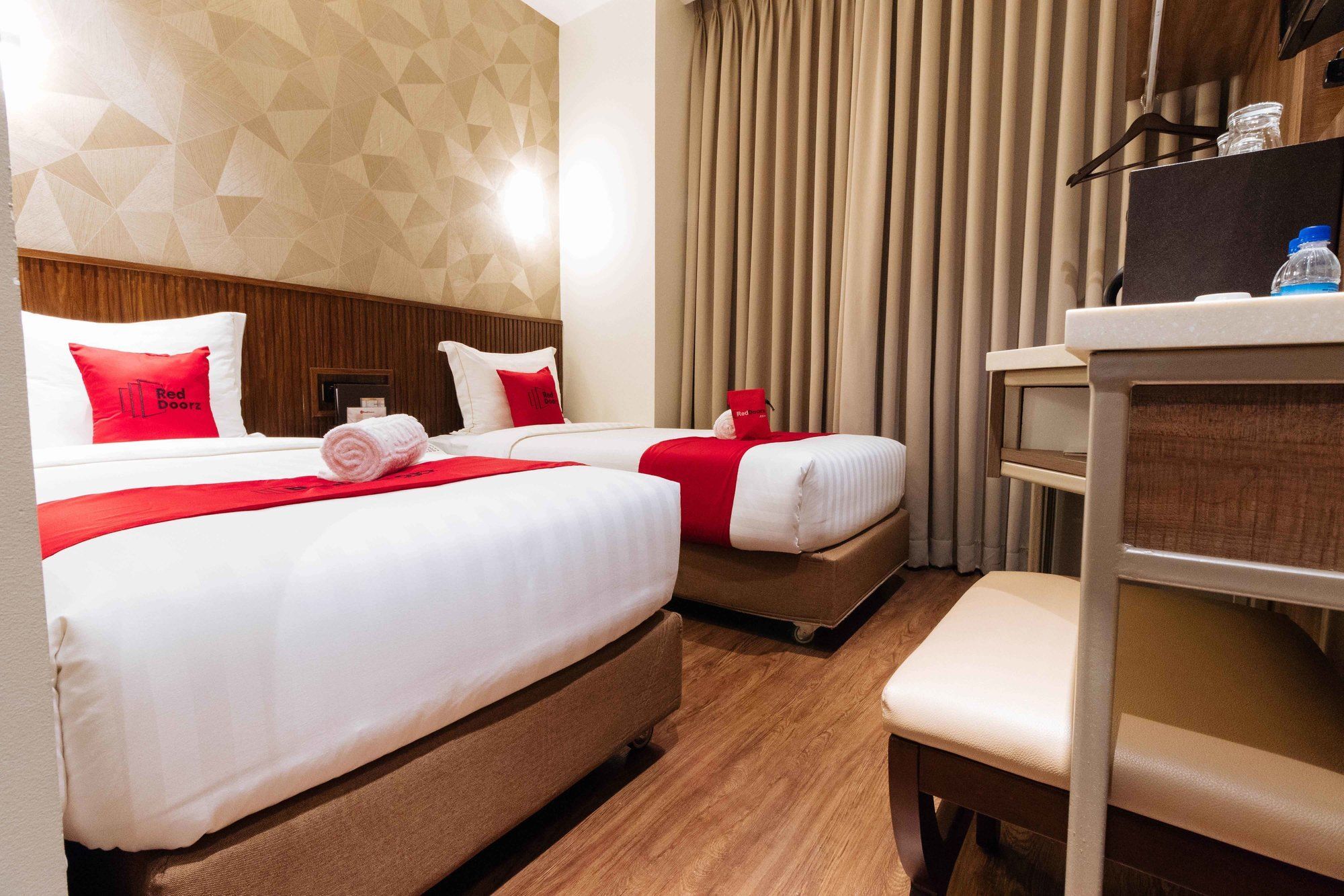 Reddoorz Premium @ South Triangle Quezon City Zewnętrze zdjęcie