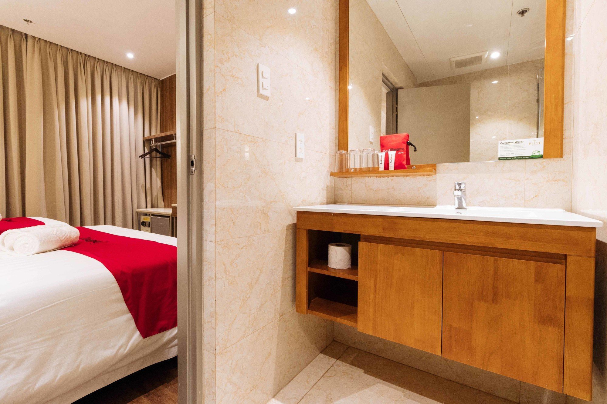 Reddoorz Premium @ South Triangle Quezon City Zewnętrze zdjęcie