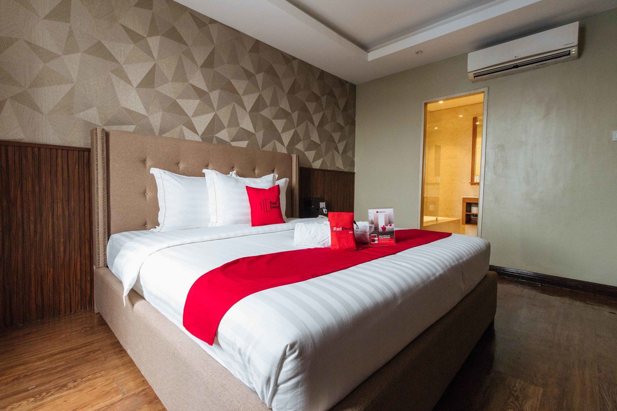 Reddoorz Premium @ South Triangle Quezon City Zewnętrze zdjęcie